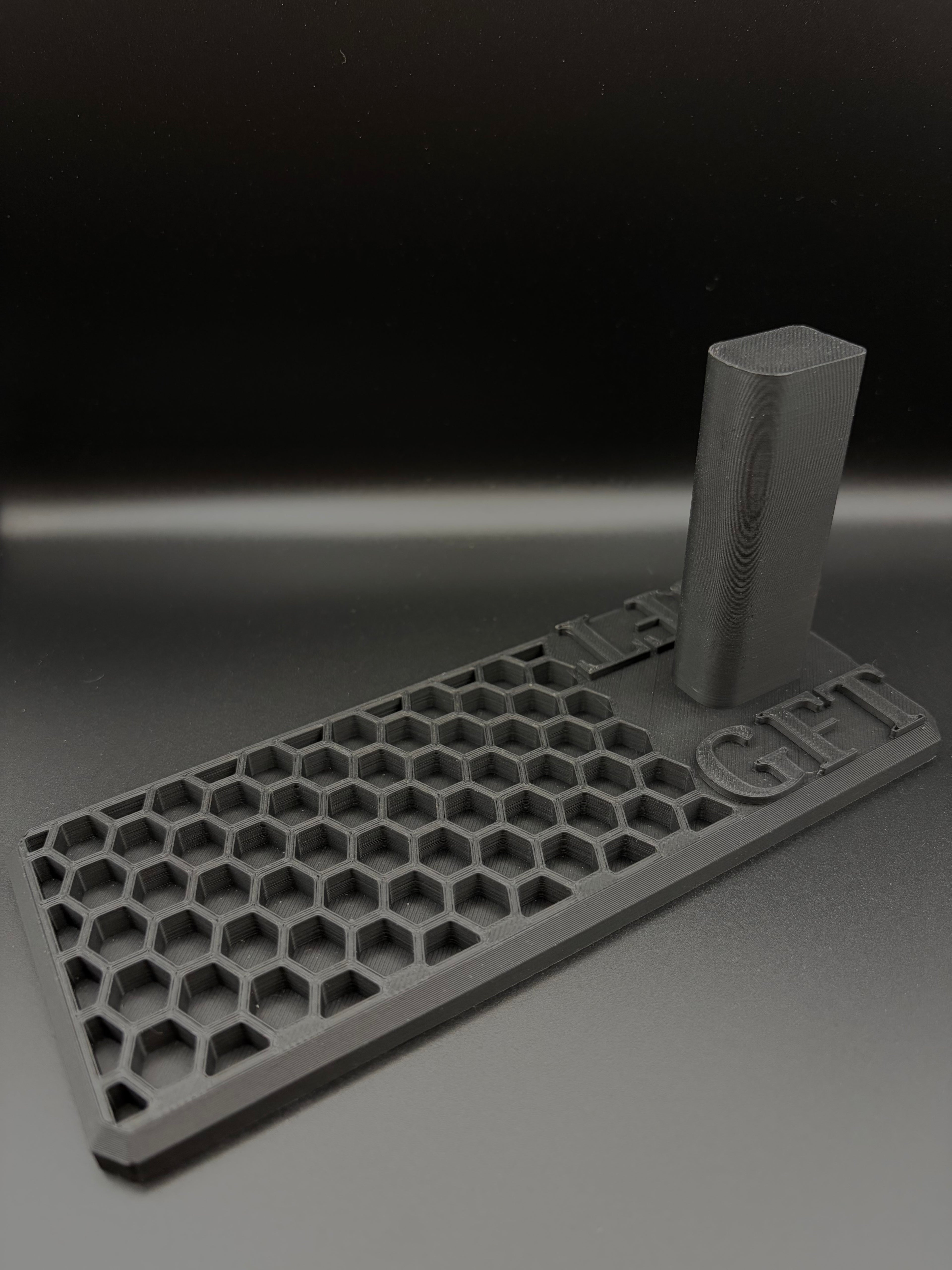 pistol stand